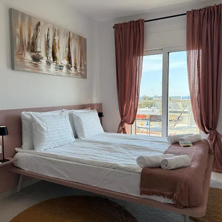 Maria Lux By Bookvillaeu شقة