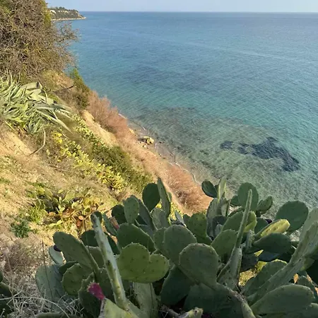 Maria Lux By Bookvillaeu *